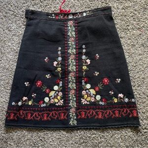 Persaman New York Skirt Embroidered Spring Floral